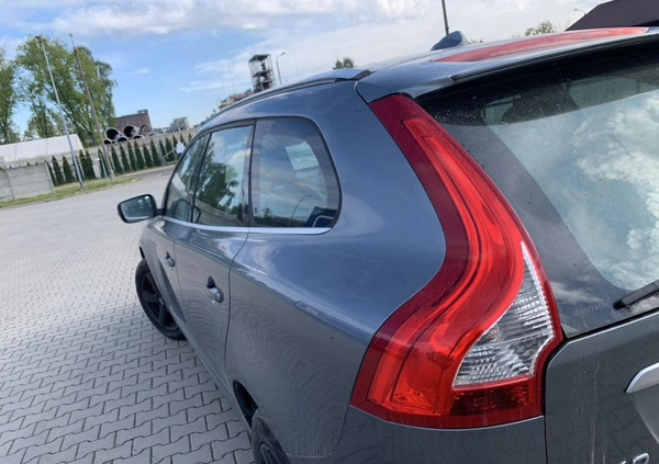 Volvo XC 60 cena 37700 przebieg: 218000, rok produkcji 2016 z Osiek małe 79